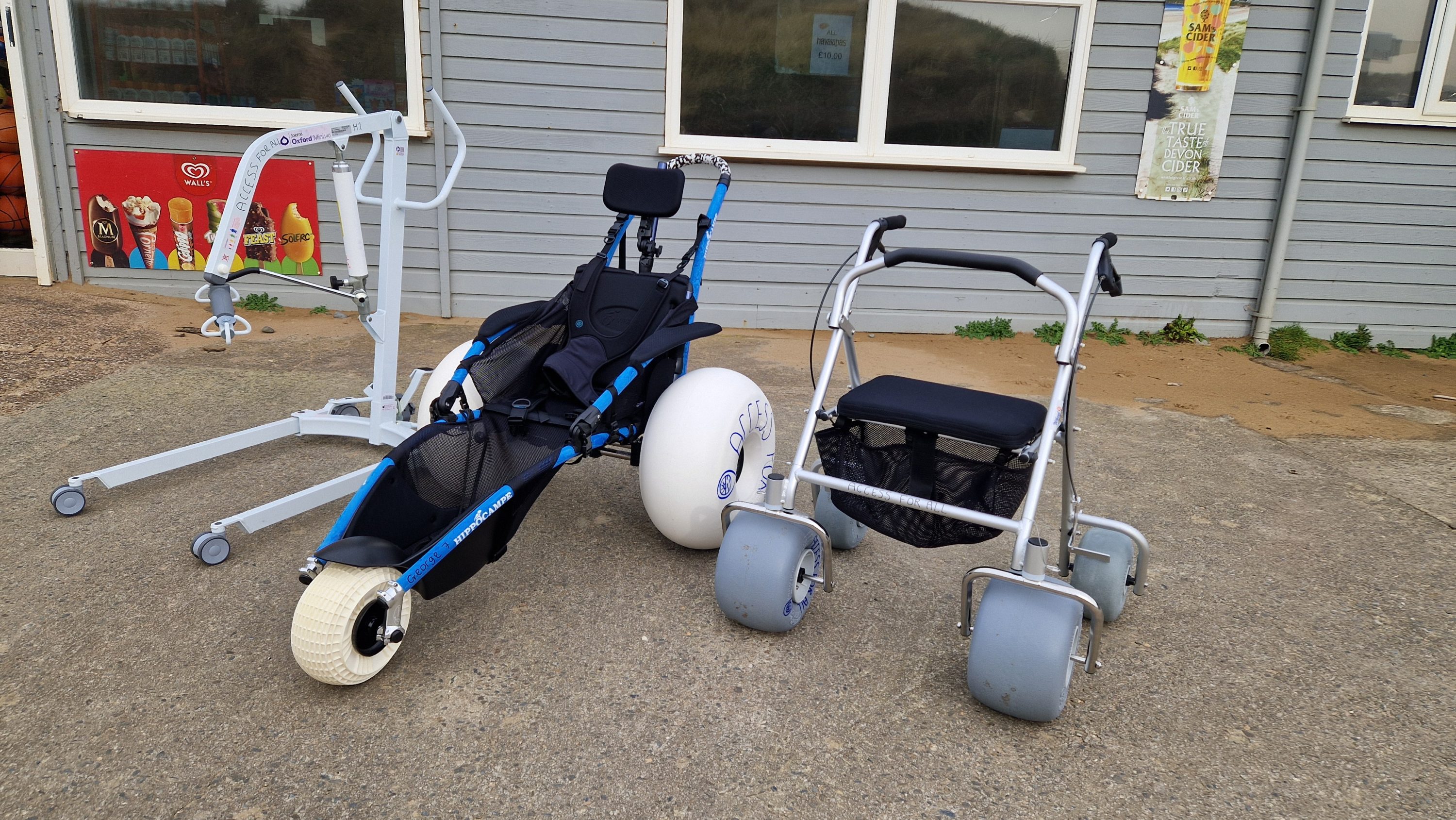 Saunton Beach Wheelchairs - mobile hoist for transfers, Hippocampe Rollator